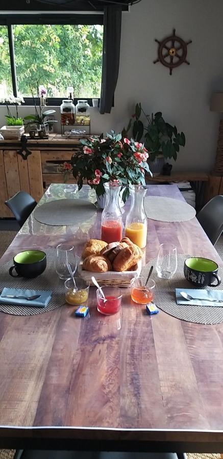 La Resiniere Bed & Breakfast Salles  Exterior foto